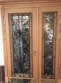 Дверь элитная двустворчатая с терморазрывом со стеклом и ковкой ВДП-40 - фото № 1