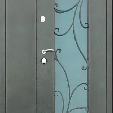 Металлическая дверь в подъезд с декоративной ковкой МДП-526