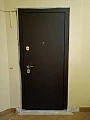 Коричневая входная дверь ДПН-236 с порошковым напылением и МДФ - фото № 1