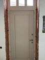 Черная дверь ВПД-134 для загородного дома с фрамугой - фото № 2