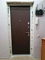 Коричневая входная дверь ДПН-236 с порошковым напылением и МДФ - фото № 3